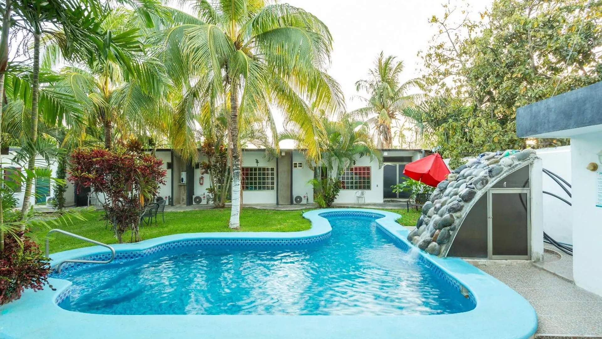 Oyo Hotel Rio Subteniente Lopez